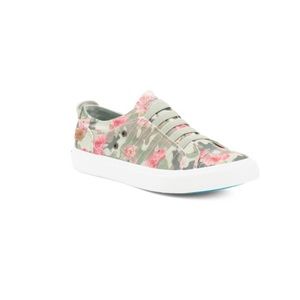 Brand new blowfish Malibu sneakers